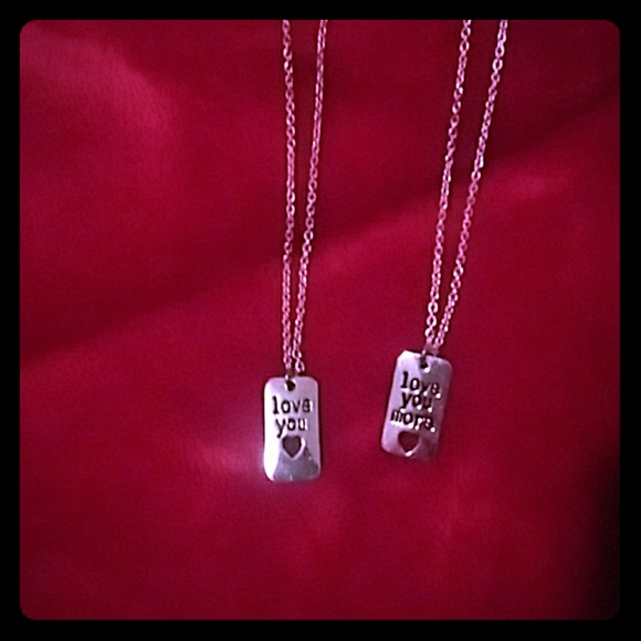 Claire's Jewelry - Love you Necklace Set